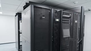 Data Centers Corporativos e Privados: infraestrutura crítica para empresas e instituições