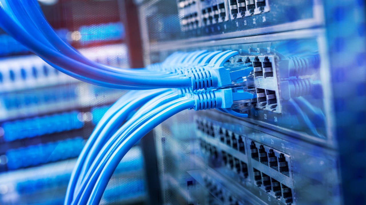 Ferramentas e equipamentos para instalação e certificação de cabeamento estruturado
